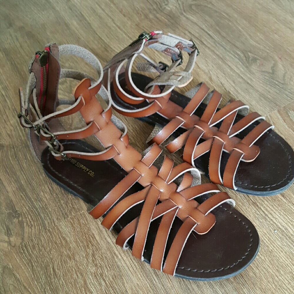 Mossimo sandles